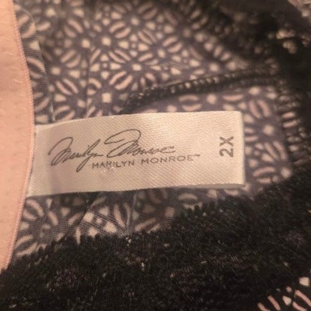 Marilyn Monroe Black White Geometric Lace Trim Chemise Nightgown 2X Pink Bows - Picture 2 of 4